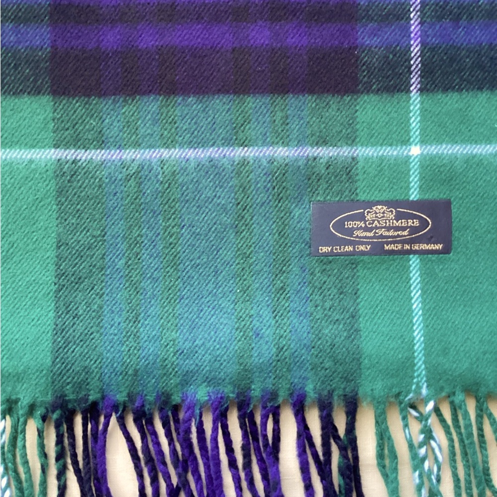100% CASHMERE LOGO SCARF/WRAP FROM GERMANY - Picture 2 of 6